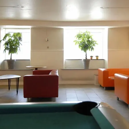 Hostel City Sleep-In